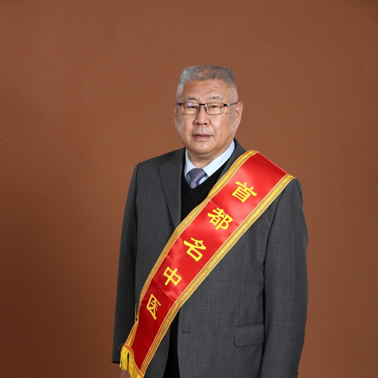 张燕生