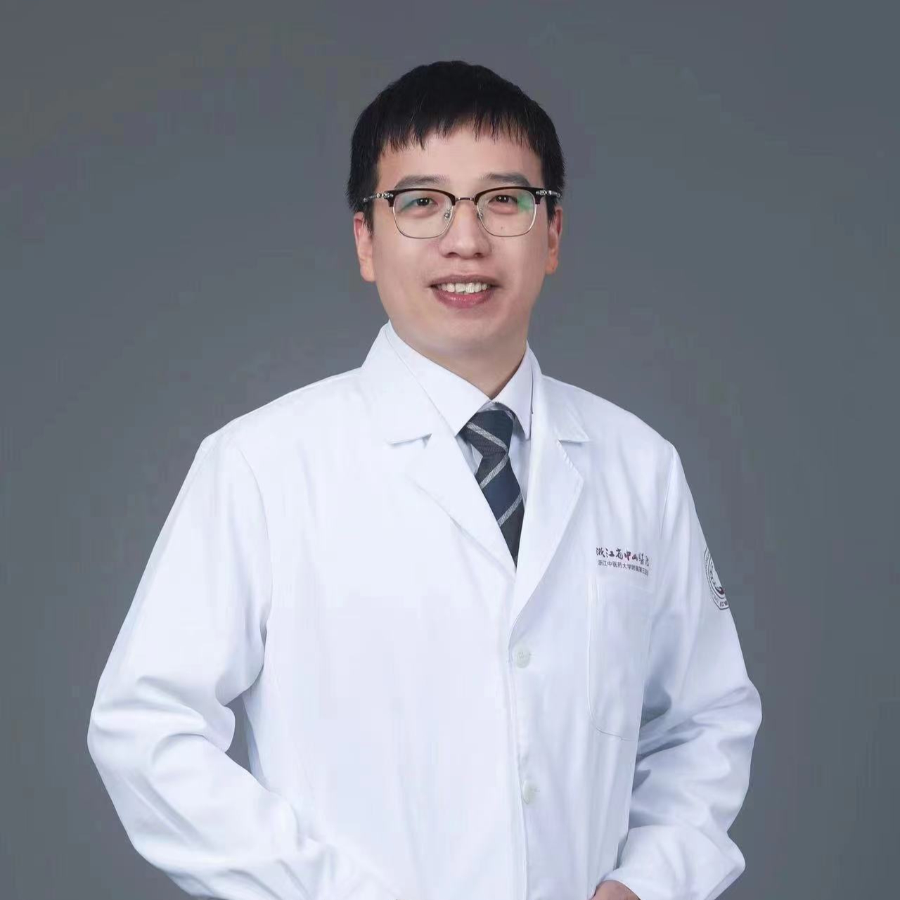 王斌